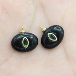 Approx 17.9x18.2mm Black...