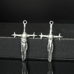 Organic Claws Bubble Claw Crisscross Thorns Spiky Plant Freshwater Pearls Pendant