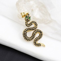 Approx 15.6x35.4mm Cubic...